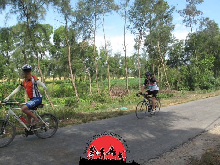 Hanoi Biking To Hue - 6 Days 3