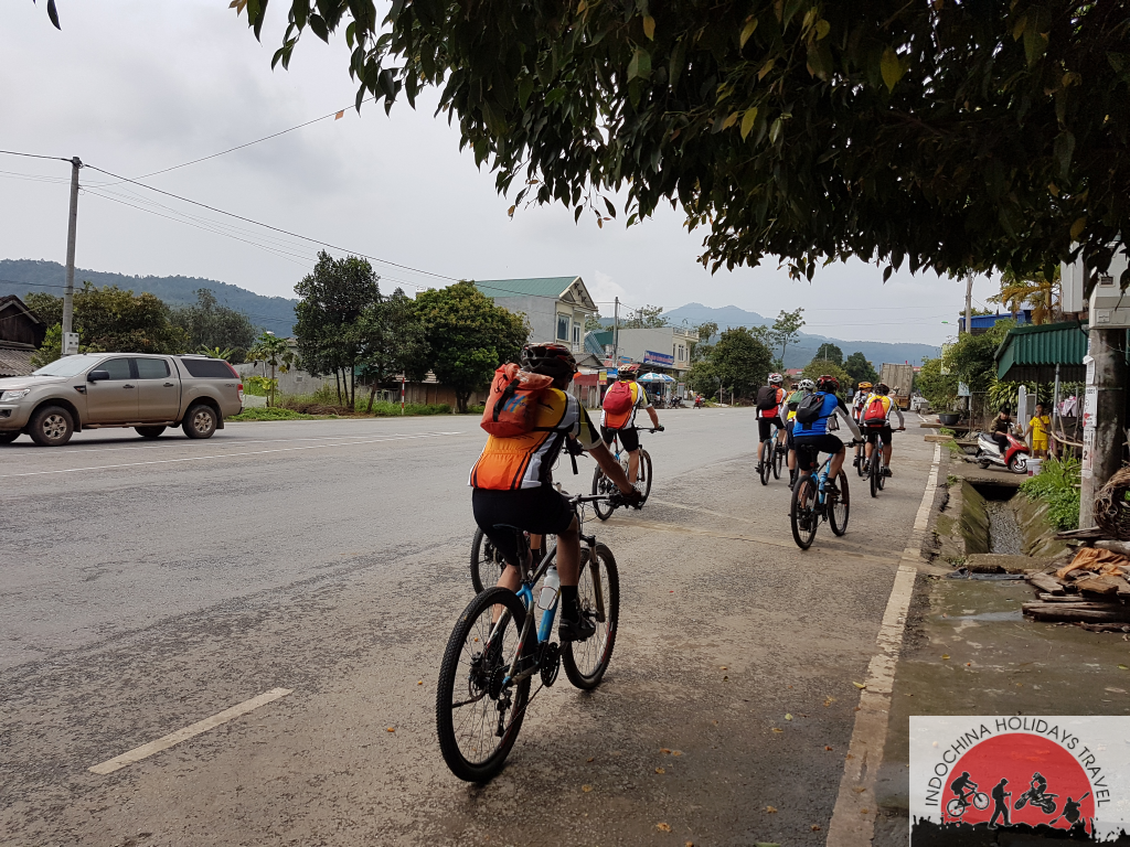 Thailand Cycle To Laos and Vietnam - 20 Days 3