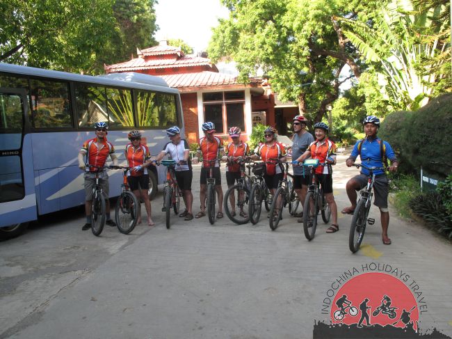 Vietnam Loop Mountain Cycling Exploration Tour – 9 days