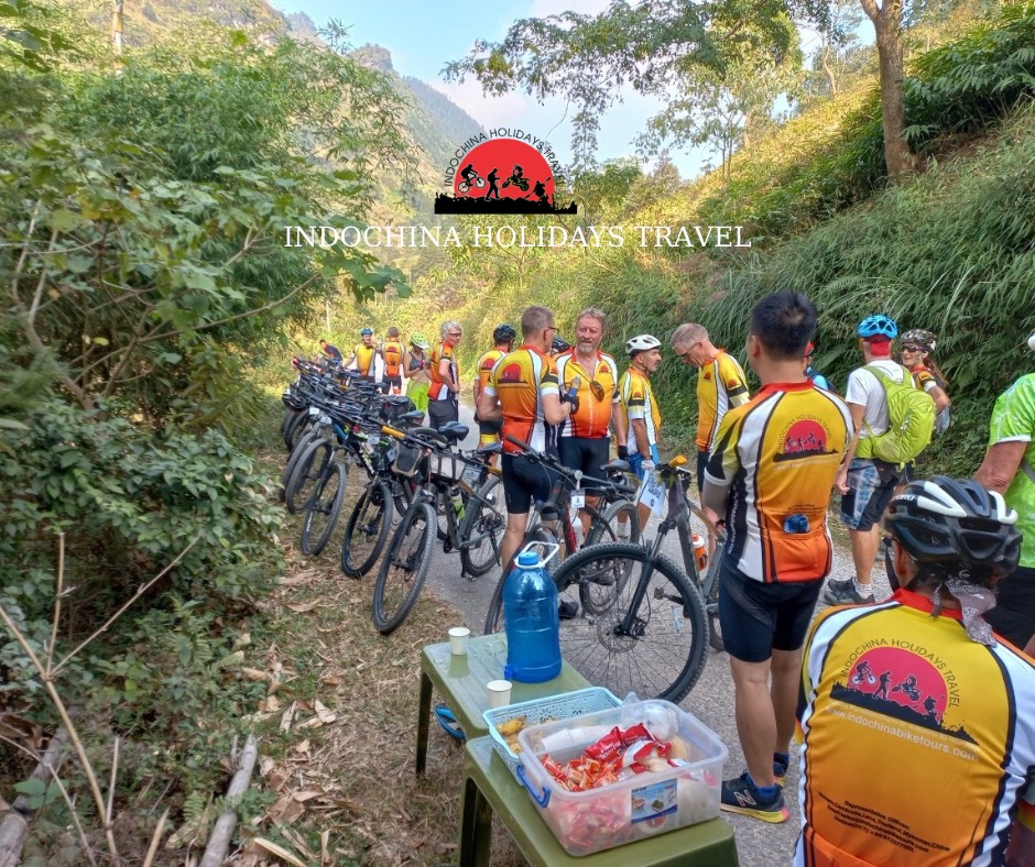 12 Days-Vietnam Cycling To Laos
