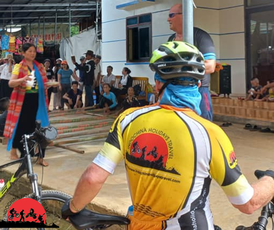 15 Days Cycle From Pakse To Hanoi.