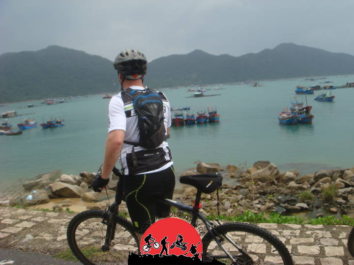 Hanoi Cycling To Ho Chi Minh city - 12 Days 1