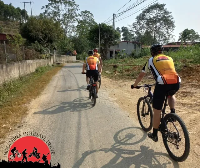 18 Day Hanoi Adventure Cycling Tour To Luang Prabang ( Laos ) 4