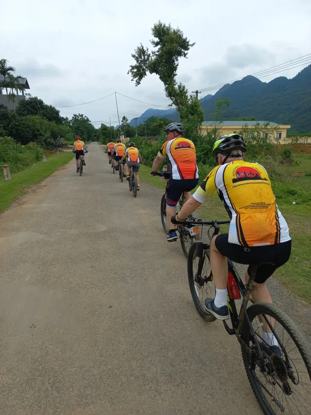 18 Days-Hanoi Biking To Luang Prabang via Ho Chi Minh Trails 3