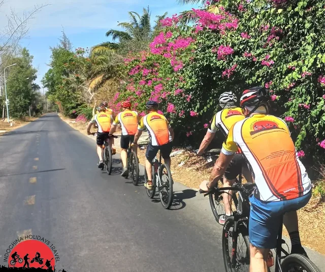10 Days Saigon Cycling to Hanoi