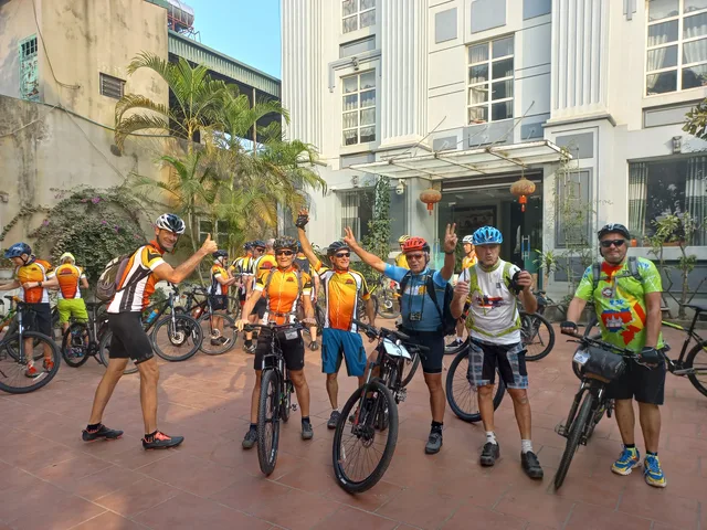 25 days-Hanoi Cycle To Siem Reap 1