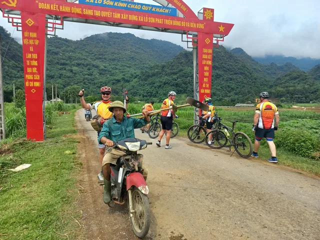 30 Days Northern Vietnam Mystery Cycling Tour 3