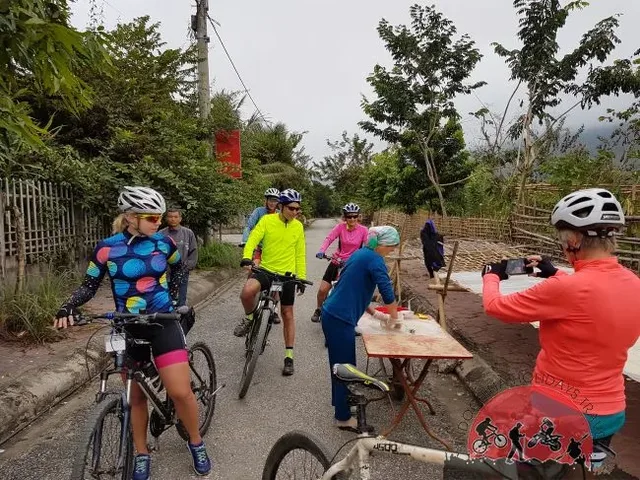 Saigon to Hanoi Express Cycling Tour – 7 days 1